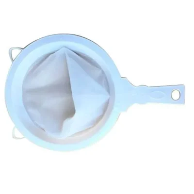 Small White Color Plastic Water Strainer Net